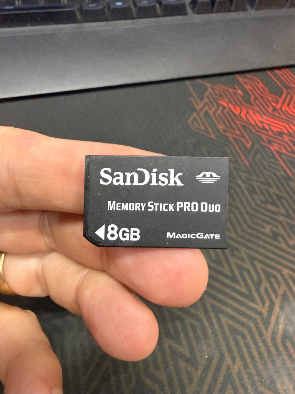 SanDisk Magic Gate Memory Stick PRO Duo 8GB - Black